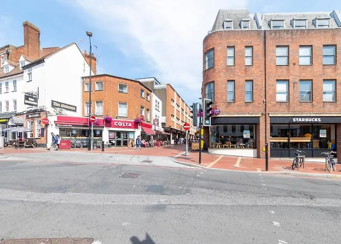Charming Studio Flat In The Heart Of Reading Chrl F1