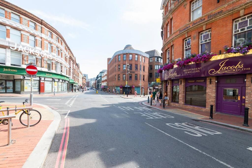 Charming Flat In The Heart Of Chrl F1 Apartment *