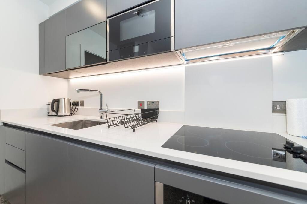 Charming Flat In The Heart Of Chrl F1 * Reading