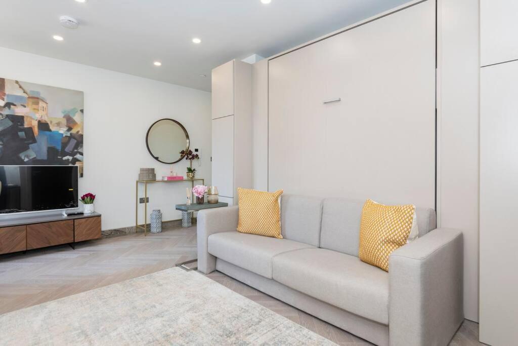 Apartment Charming Flat In The Heart Of Chrl F1 Reading